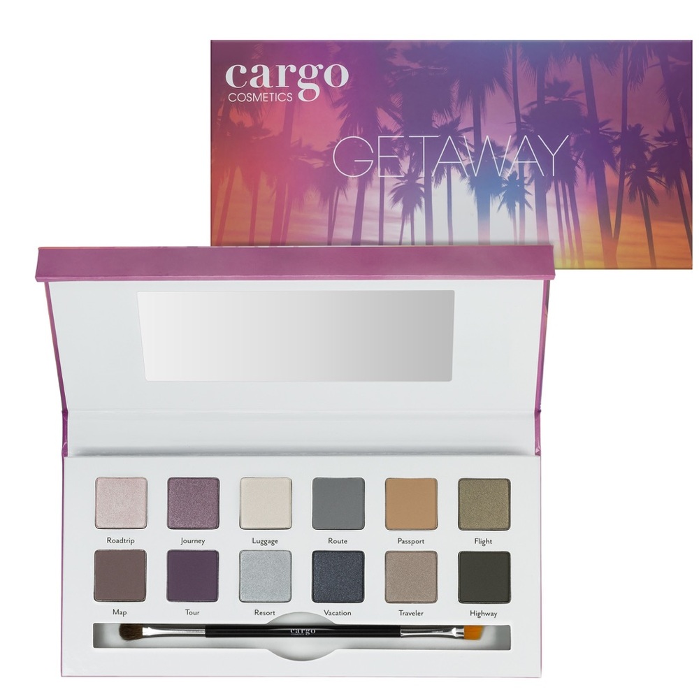 CARGO GETAWAY PALETTE RETAILS $34! SALE SALE SALEE